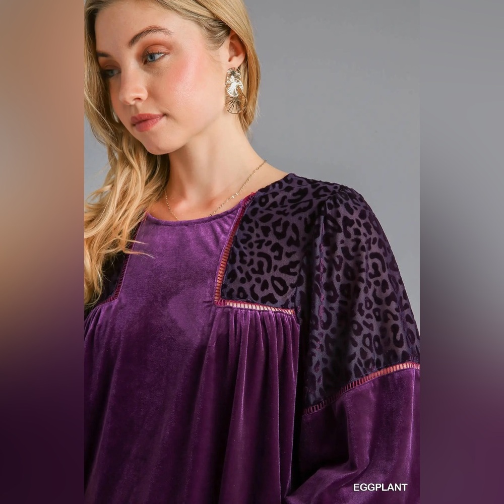 Umgee Purple Velvet Blouse with Animal Print - Picture 2 of 4